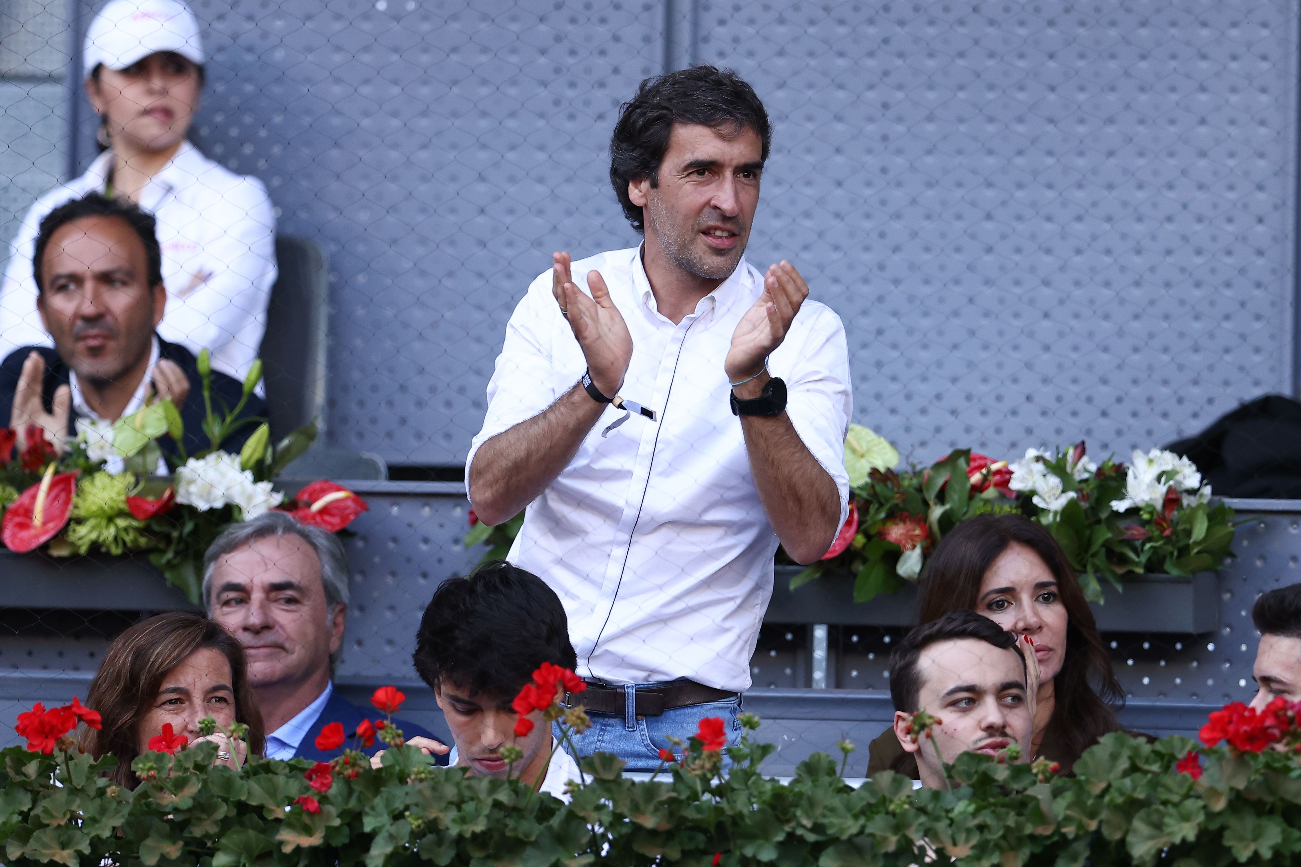 开云棋牌(中国）-劳尔：等时机成熟我会回归皇马 鼓励年轻球员去派对但要做好平衡