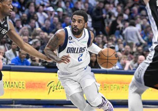 游戏模拟器-未来两个月决定欧文续约前景 独行侠尚未给出保证