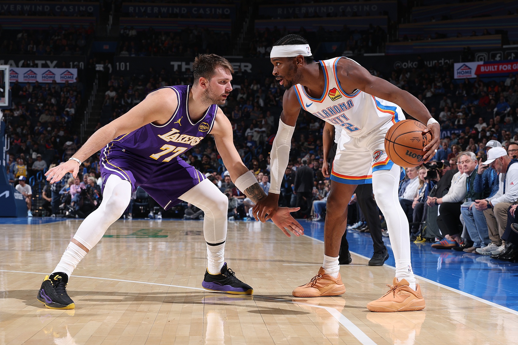 开云棋牌(中国）-Skip：东契奇场均罚10.1球&amp;SGA9.4球 后者却被称为罚球之王？